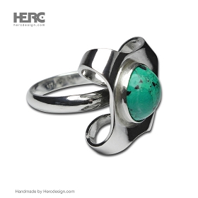 Silver ring with turquoise ring with stone