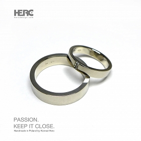Flat white gold wedding rings